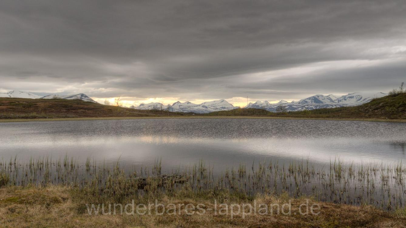 Bergsee auf dem Snjejrak